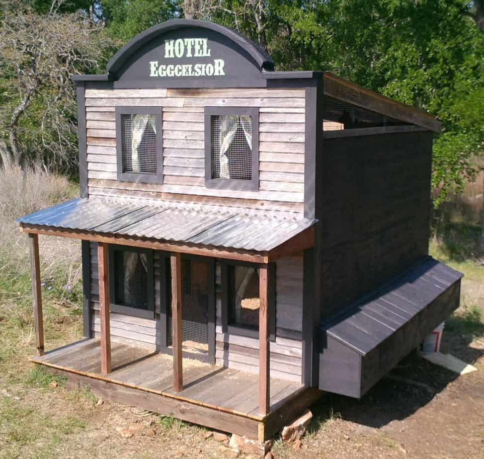 A chicken coop that looks like an old west tavern. 